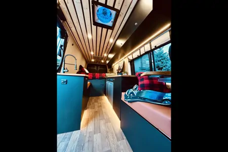 David's Luxury Mercedes-Benz Sprinter 170 4x4 Campervan