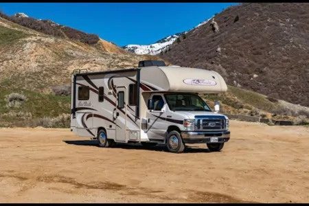 Thor Motor Coach 22 E Class C -Unlimited Mileage
