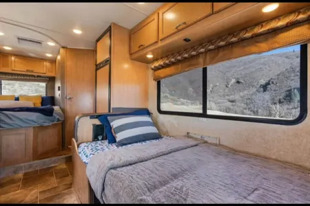 Thor Motor Coach 22 E Class C -Unlimited Mileage