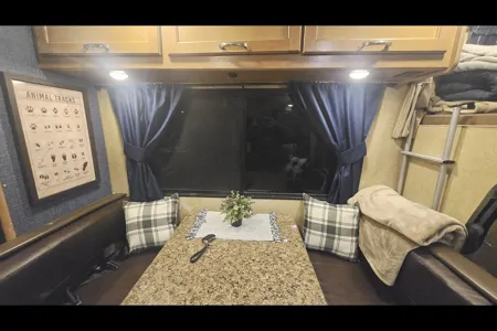 Thor Motor Coach 22 E Class C -Unlimited Mileage