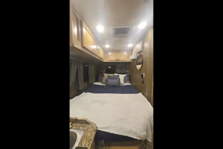 Thor Motor Coach 22 E Class C -Unlimited Mileage