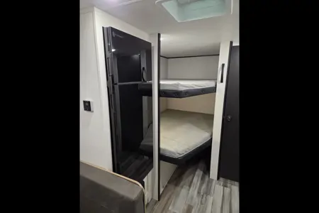 Nate and Katie's Jayco SLX Travel Trailer