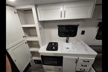 Nate and Katie's Jayco SLX Travel Trailer
