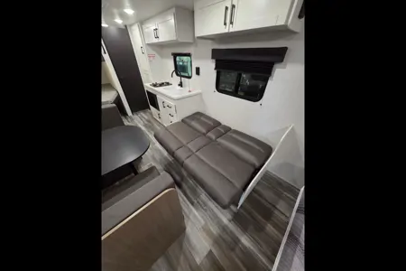 Nate and Katie's Jayco SLX Travel Trailer