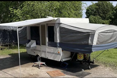 Dutchmen Voyager Tent Trailer