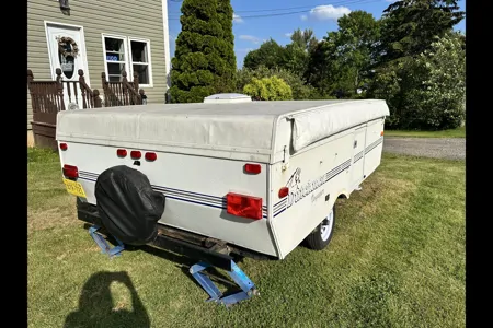 Dutchmen Voyager Tent Trailer