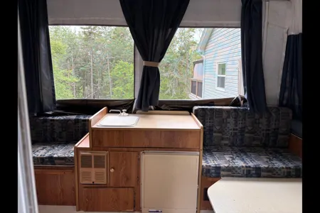 Dutchmen Voyager Tent Trailer