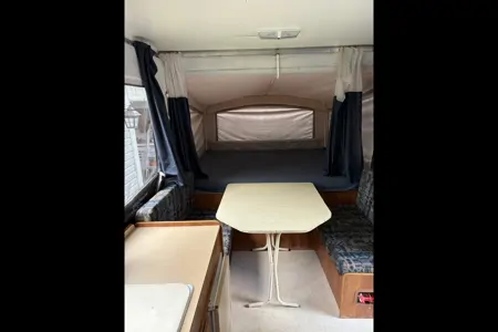 Dutchmen Voyager Tent Trailer