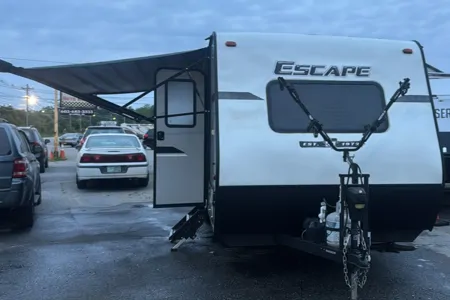 The Memory Maker -2020 KZ Escape E231 BH Travel Trailer