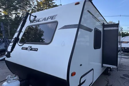 The Memory Maker -2020 KZ Escape E231 BH Travel Trailer