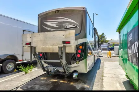 Moses  Fleetwood Extrusion 35 e Class A