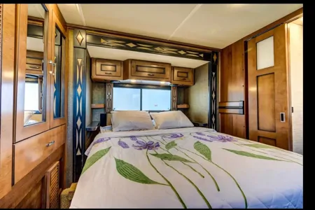 Moses  Fleetwood Extrusion 35 e Class A