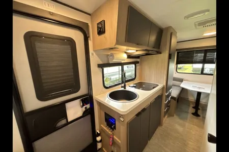 Preston's 2021 Cruiser RV Hitch Travel Trailer