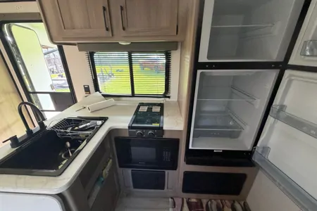 Robert's Keystone Coleman Travel Trailer