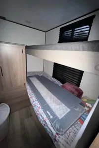 Robert's Keystone Coleman Travel Trailer