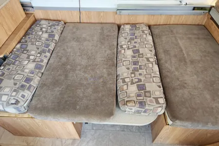 Campbell River Adventure Palomino Tent Trailer