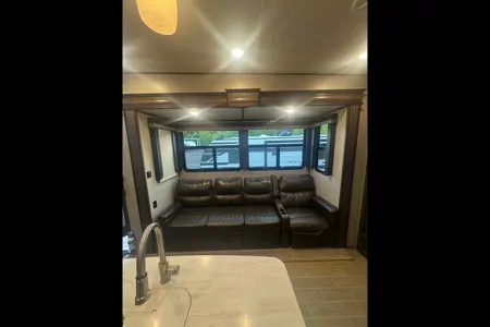 Matt's Keystone Avalanche Fifth Wheel