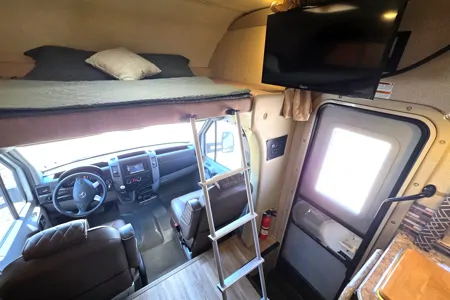 Meet "Lucy"- Thor Motor Coach Four Winds Class C