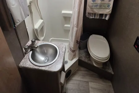 Meet "Lucy"- Thor Motor Coach Four Winds Class C