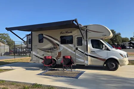 Meet "Lucy"- Thor Motor Coach Four Winds Class C
