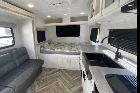 Chelsey's Coleman Rubicon Travel Trailer
