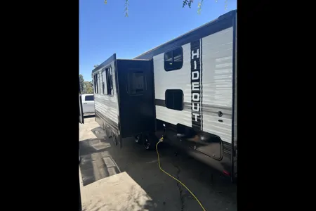 David's Keystone Hideout Travel Trailer 2 bunk