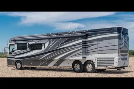 Stephen's American Coach American dream 45a Class A