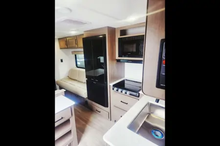 Anna's Brand New 2025 Grand Design Transcend xplor 24bhx Travel Trailer
