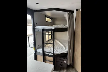 Jenyka Forest River 27dbh Roulotte