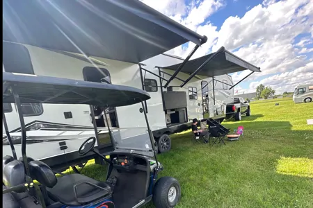 connar's Forest River 365wolfpack16 Fifth Wheel