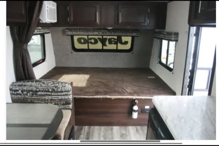 The Cozy Camp Cruiser – Jayco Jay Flight