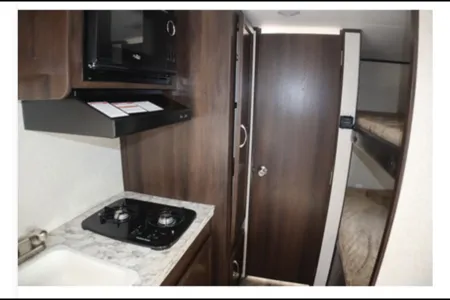 The Cozy Camp Cruiser – Jayco Jay Flight