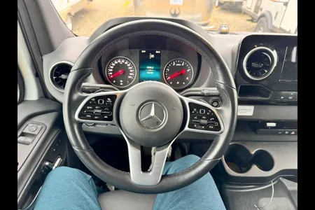 Fireside RV's Coachmen Prism 24DSS - LMI1399 *