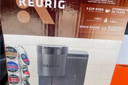 Stan & Kristi’s Alpha Wolf 23DBH-L Travel Trailer