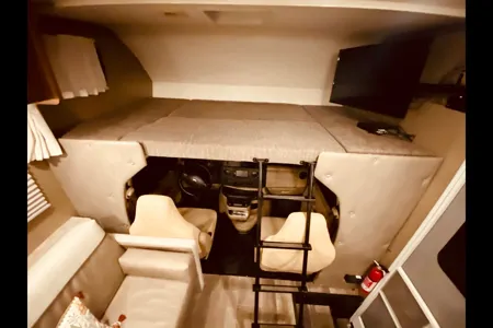 25 WINNIE-SLEEPS 8 - SOLAR - COUCH & DINETTE-2 QUEEN Bed! WiFi-Budget Family RV