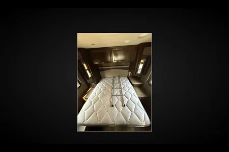 32B - 2020 Thor Motor Coach A.C.E