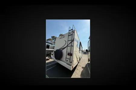 32B - 2020 Thor Motor Coach A.C.E