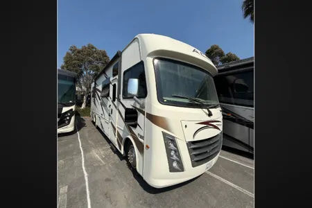 32B - 2020 Thor Motor Coach A.C.E