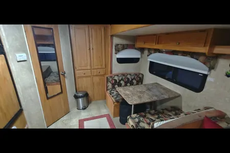 Comfortable and Fun Gulf Stream Stream Lite Travel Trailer