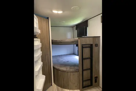 Weekend Getaway Heartland BH270 Travel Trailer