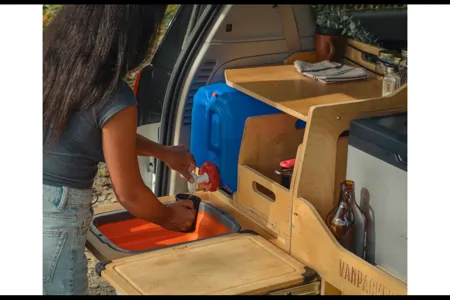 KK Camper minivan
