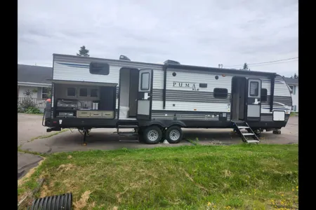 Amber's Palomino Puma 31qbbh Travel Trailer