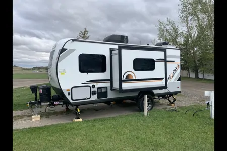 Andres's Geo Pro Rockwood Trailer