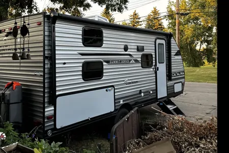 2024 Coachmen Catalina 184BHS • Off-Grid Family Bunkhouse w/ 300W Solar Lithium | Delivery & Setup