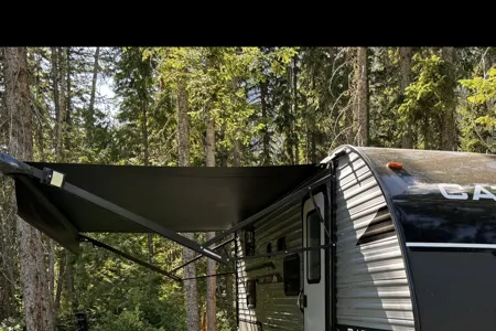 2024 Coachmen Catalina 184BHS • Off-Grid Family Bunkhouse w/ 300W Solar Lithium | Delivery & Setup