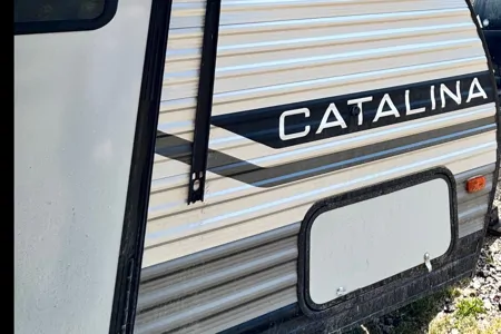 2024 Coachmen Catalina 184BHS • Off-Grid Family Bunkhouse w/ 300W Solar Lithium | Delivery & Setup