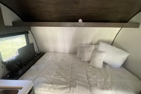 Sharmaine's Riverside RV Xplorer 135x Travel Trailer