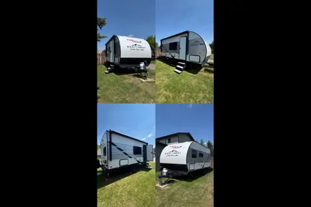 Miraflores' East to West Della terra le Travel Trailer