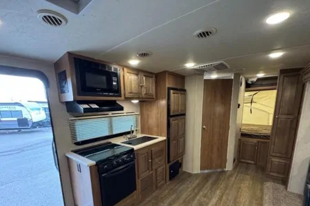 Kelsey's Rockwood Roo 21SS Hybrid