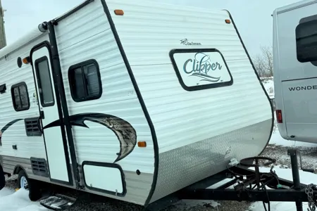 RVnb Coachmen Clipper 17BH